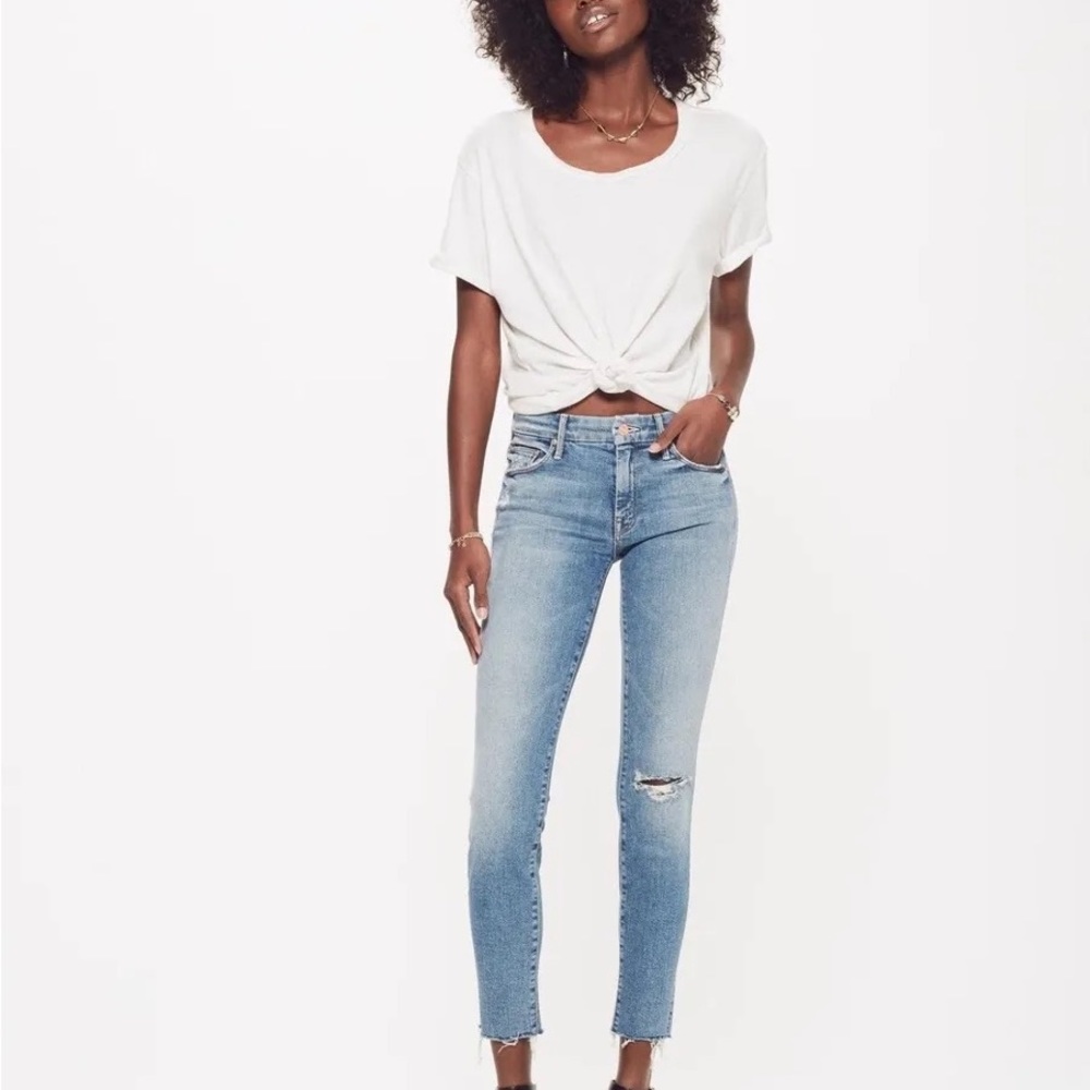 Mother Denim Looker Ankle Fray Jeans 25